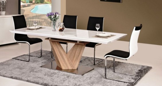 alaras dining set